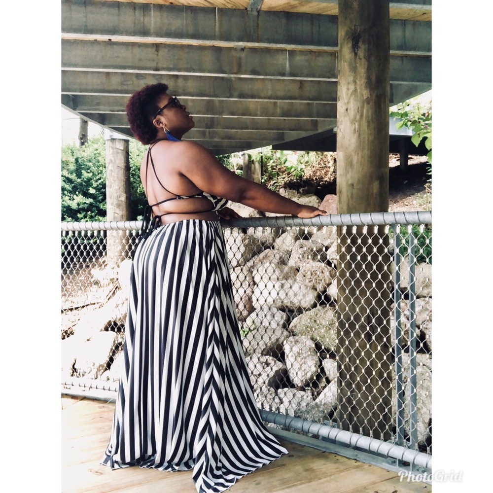 B&W backless maxi ❤️